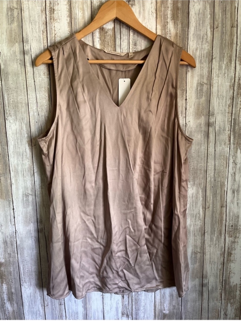 Soft Surroundings Hideaway Taupe Modal Sleeveless Tank Top NWT Large - Picture 3 of 5